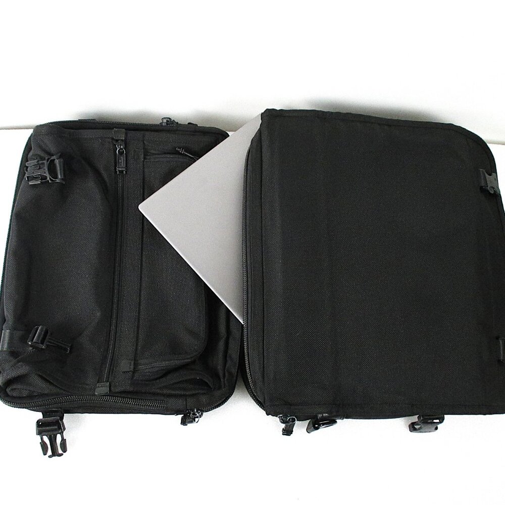 TUMI EXPANDABLE ORGANIZER LAPTOP BRIEFCASE - Picture 7 of 16